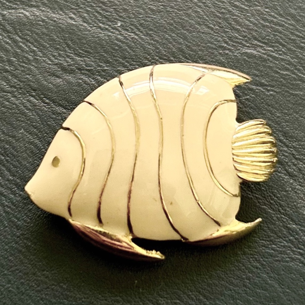 Vintage Monet stamped Angelfish brooch